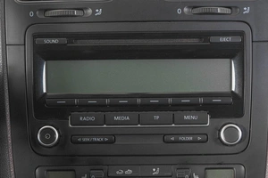 Седан Volkswagen Jetta 2009 года, 709000 рублей, Кемерово