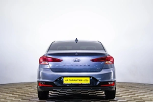 Седан Hyundai Elantra 2020 года, 1619000 рублей, Пермь