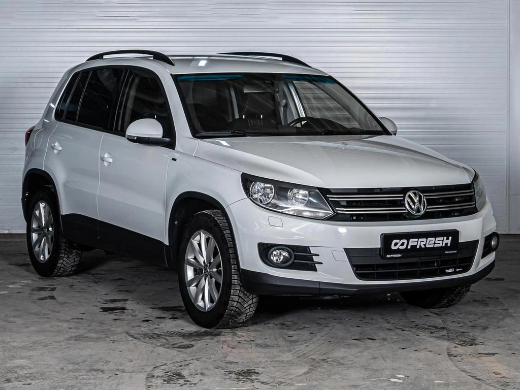 Внедорожник Volkswagen Tiguan 2015 года, 1575000 рублей, Ставрополь