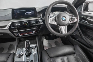 Седан BMW 5 серия 2017 года, 3549000 рублей, Барнаул