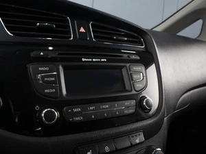 Хетчбэк Kia Ceed 2014 года, 990000 рублей, Омск