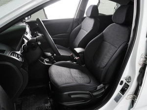 Седан Hyundai Solaris 2015 года, 1125000 рублей, Воронеж