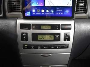 Хетчбэк Toyota Corolla 2005 года, 439900 рублей, Казань