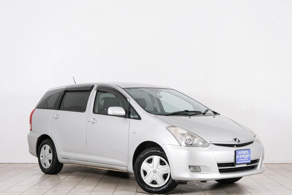 Минивэн Toyota Wish 2006 года, 789000 рублей, Красноярск
