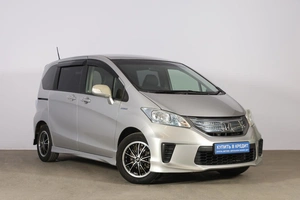 Минивэн Honda Freed 2012 года, 999000 рублей, Новосибирск