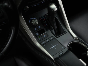 Внедорожник Lexus NX 2017 года, 2897444 рублей, Москва