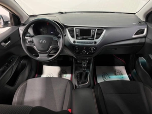 Седан Hyundai Solaris 2020 года, 1299000 рублей, Красноярск