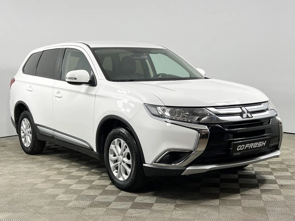 Внедорожник Mitsubishi Outlander 2017 года, 1740200 рублей, Казань