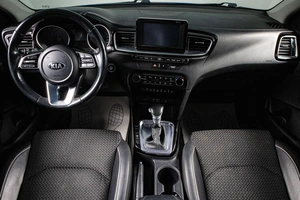 Хетчбэк Kia Ceed 2019 года, 1769000 рублей, Сургут