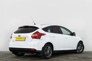 Хетчбэк Ford Focus 2012 года, 699000 рублей, Сургут