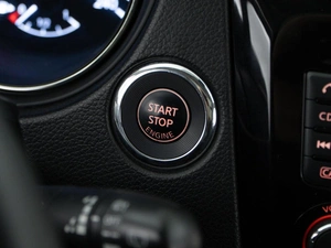 Внедорожник Nissan X-Trail 2015 года, 1500050 рублей, Москва