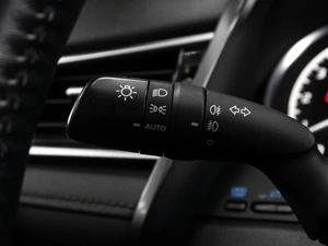 Седан Toyota Camry 2020 года, 3349000 рублей, Тюмень