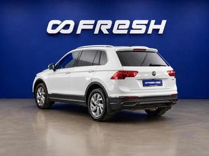 Внедорожник Volkswagen Tiguan 2021 года, 2370900 рублей, Москва