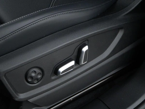 Внедорожник Audi Q5 2025 года, 6398888 рублей, Москва