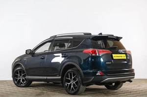 Внедорожник Toyota RAV4 2018 года, 2949000 рублей, Тюмень