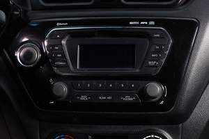 Седан Kia Rio 2012 года, 899000 рублей, Новосибирск