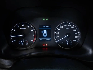 Седан Hyundai Solaris 2017 года, 1355000 рублей, Ставрополь