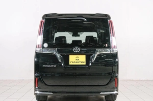 Минивэн Toyota Esquire 2021 года, 3089000 рублей, Красноярск