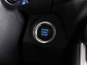 Внедорожник Toyota RAV4 2021 года, 3799000 рублей, Тюмень