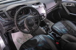 Седан Kia Cerato 2010 года, 699000 рублей, Томск