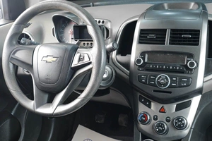 Седан Chevrolet Aveo 2015 года, 599000 рублей, Тюмень