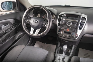 Универсал Kia Ceed 2011 года, 929000 рублей, Томск