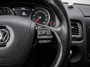 Внедорожник Volkswagen Touareg 2012 года, 2660000 рублей, Краснодар