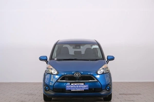 Минивэн Toyota Sienta 2015 года, 1299000 рублей, Омск
