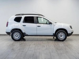 Внедорожник Renault Duster 2020 года, 1599000 рублей, Саратов