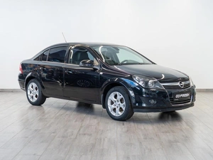 Седан Opel Astra 2013 года, 799000 рублей, Саратов