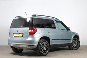 Внедорожник Skoda Yeti 2011 года, 869000 рублей, Новосибирск