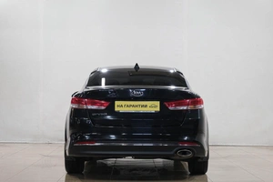 Седан Kia Optima 2016 года, 1549000 рублей, Новокузнецк