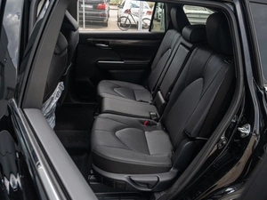 Внедорожник Toyota Highlander 2026 года, 5450000 рублей, Краснодар