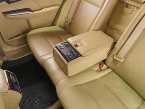 Седан Toyota Camry 2015 года, 2099000 рублей, Сургут