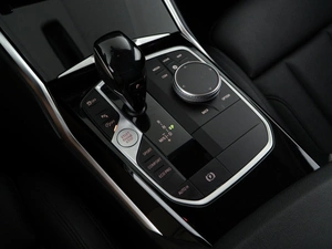 Седан BMW 3 серия 2021 года, 3177077 рублей, Москва