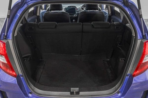 Хетчбэк Honda Fit 2011 года, 909000 рублей, Барнаул