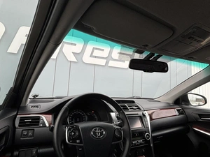 Седан Toyota Camry 2013 года, 1699000 рублей, Ижевск