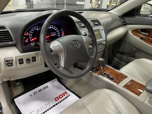 Седан Toyota Camry 2010 года, 1347000 рублей, Солонцы