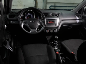 Седан Kia Rio 2017 года, 1039000 рублей, Воронеж