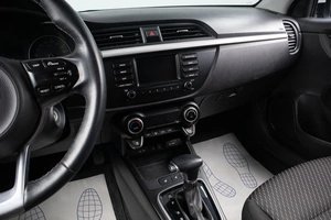 Хетчбэк Kia Rio X-Line 2019 года, 1599000 рублей, Оренбург