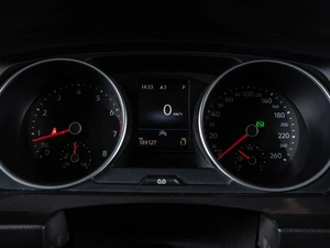 Внедорожник Volkswagen Tiguan 2021 года, 2100000 рублей, Волгоград