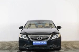 Седан Toyota Camry 2011 года, 1759000 рублей, Тюмень