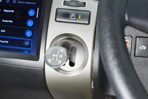 Лифтбек Toyota Prius 2011 года, 919999 рублей, Красноярск