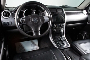 Внедорожник Suzuki Grand Vitara 2011 года, 1099000 рублей, Сургут