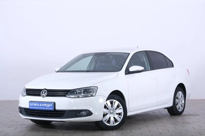 Седан Volkswagen Jetta 2013 года, 1039000 рублей, Омск