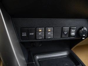 Внедорожник Toyota RAV4 2014 года, 1855000 рублей, Краснодар