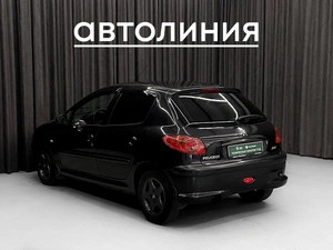 Хетчбэк Peugeot 206 2004 года, 270000 рублей, Красноярск