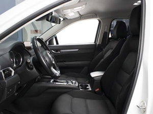 Внедорожник Mazda CX-5 2018 года, 2720000 рублей, Омск