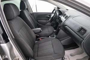 Седан Volkswagen Polo 2017 года, 999000 рублей, Красноярск