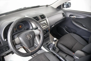 Седан Toyota Corolla 2012 года, 1199000 рублей, Пермь